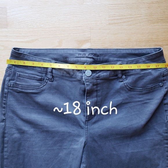Maurices Gray Jeans - Picture 5 of 7